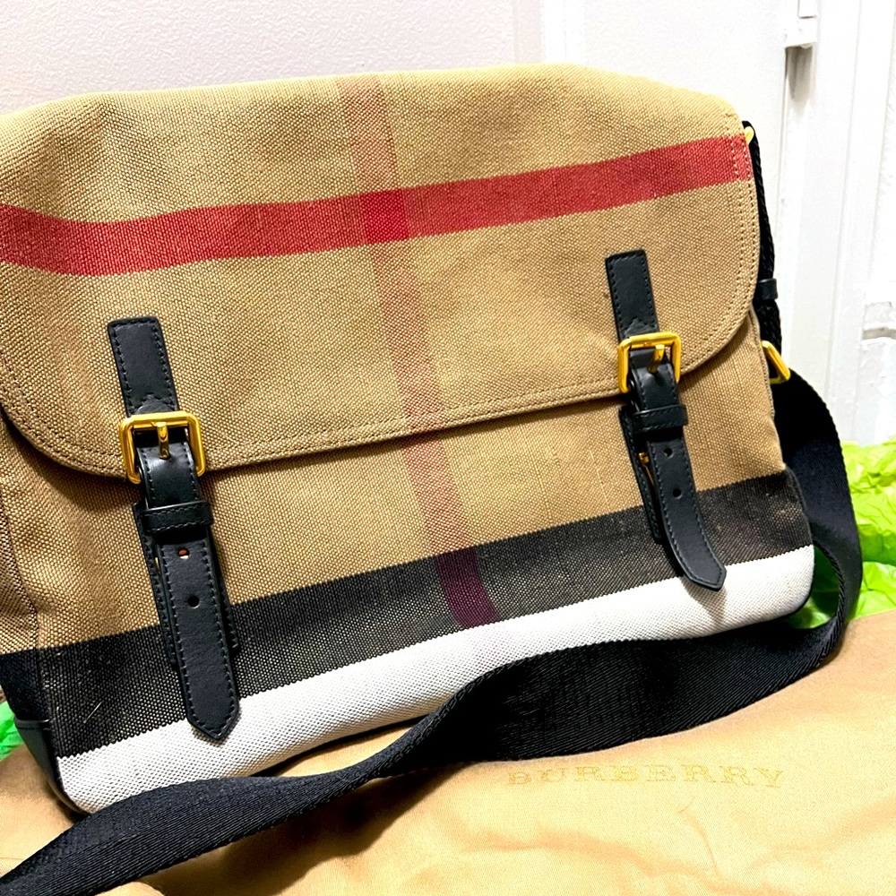 Burberry nova check bag